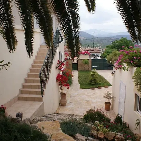 Country House In Authentic Greek Village Lejlighed